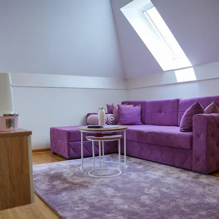 Apartment Daco *